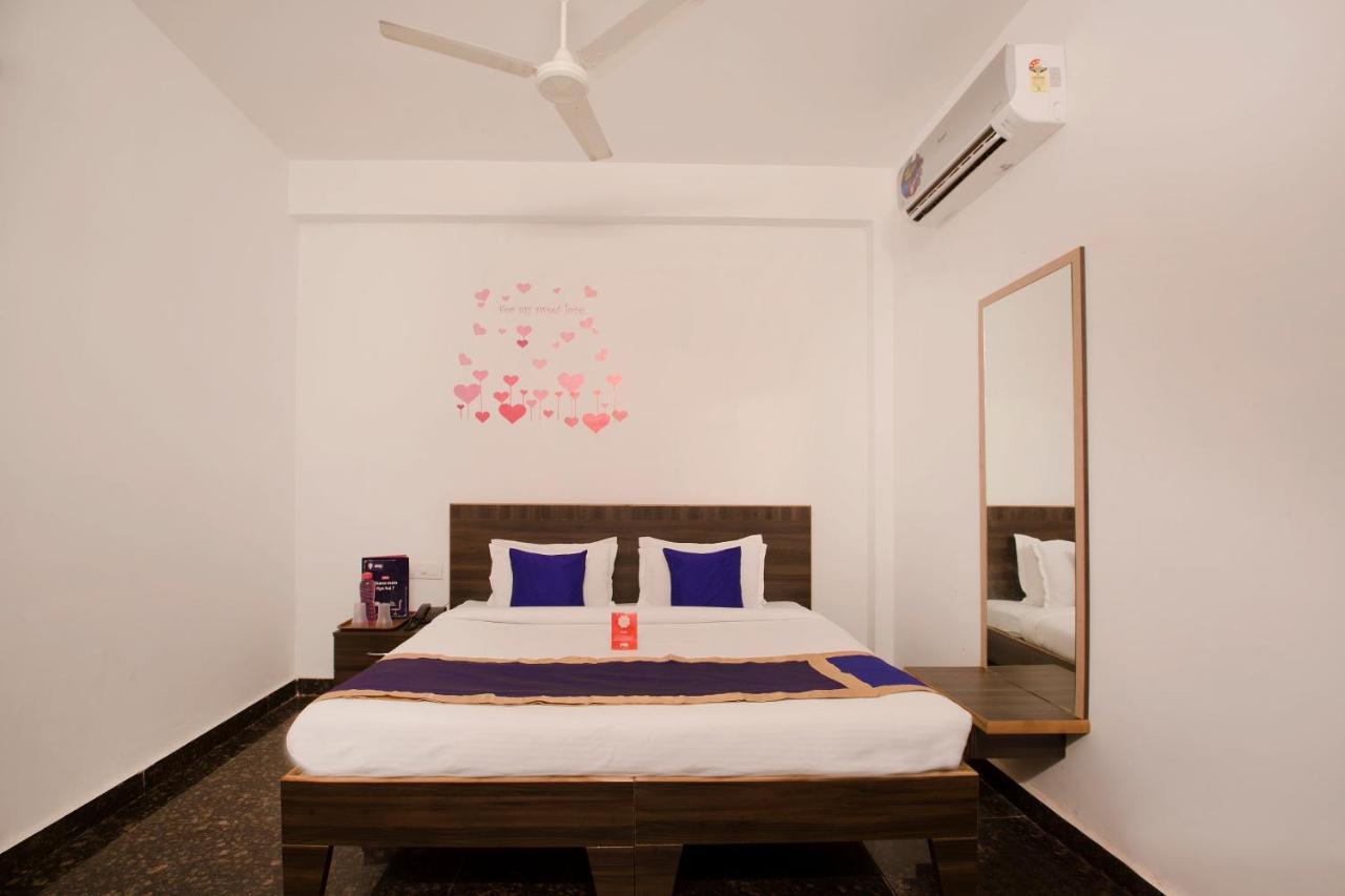 Oyo 9936 Elite Inn Hyderabad Bagian luar foto