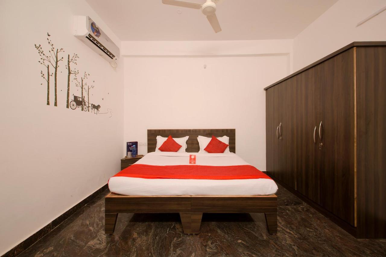 Oyo 9936 Elite Inn Hyderabad Bagian luar foto