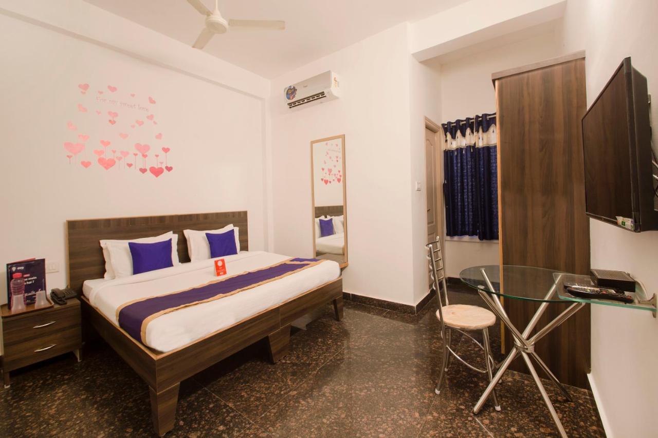 Oyo 9936 Elite Inn Hyderabad Bagian luar foto